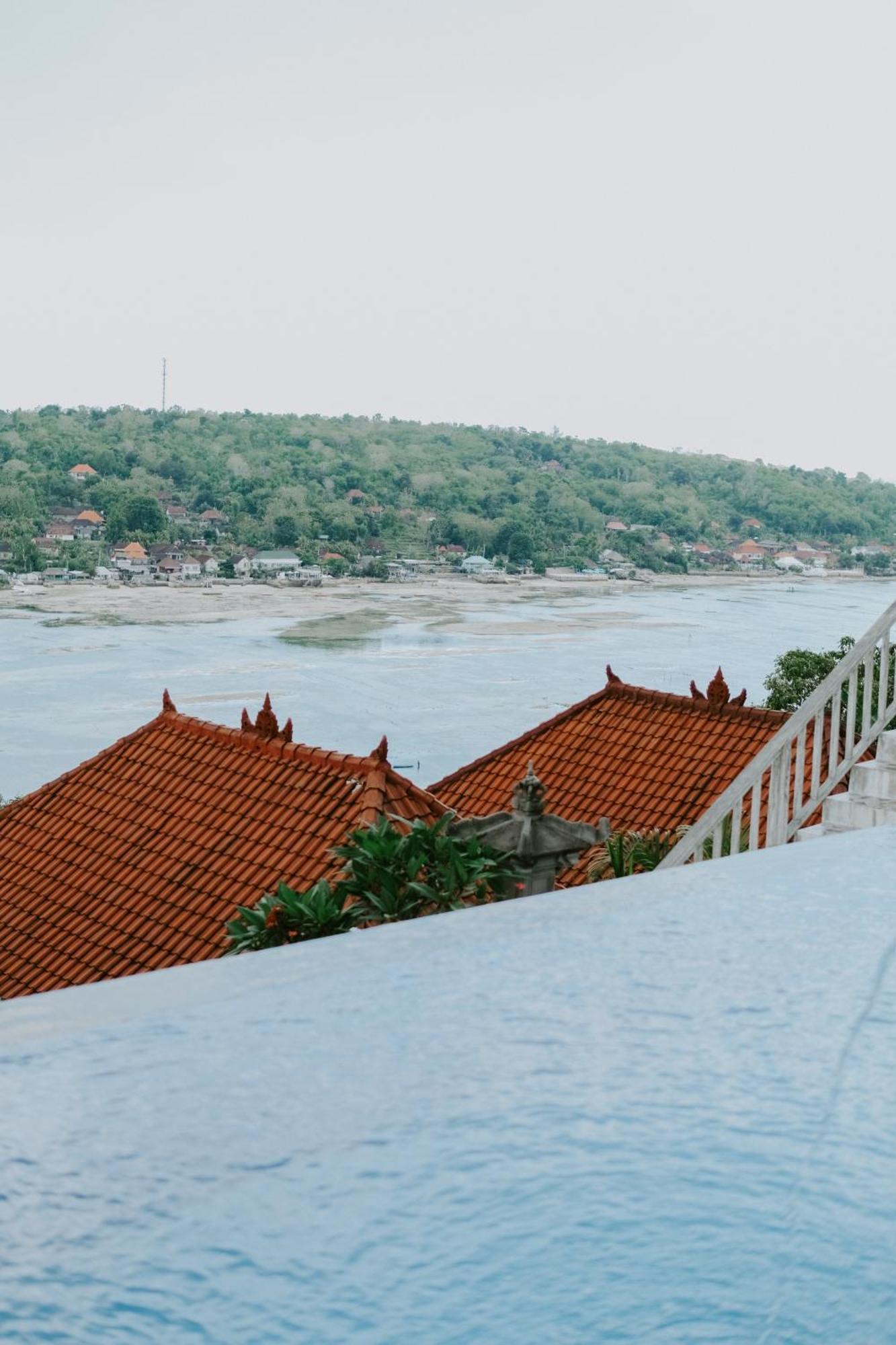 Lanussa Hill Villa Lembongan Exteriör bild